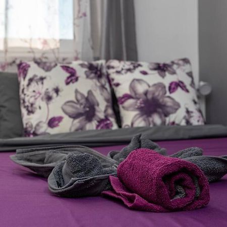 Spacious And Bright Flat Between Airport & Center Apartment Будапеща Екстериор снимка