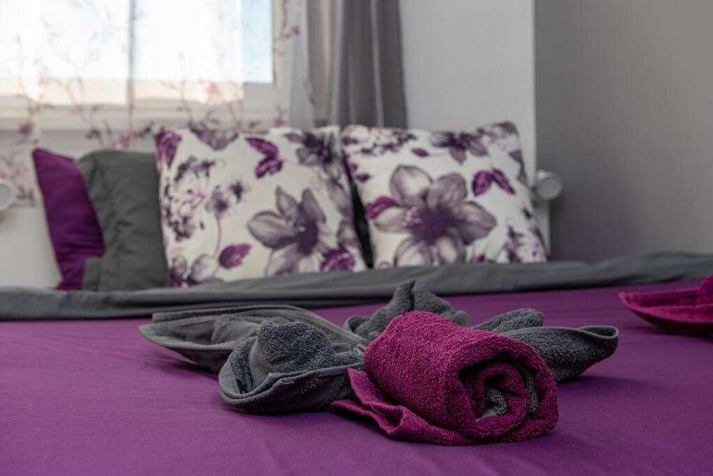 Spacious And Bright Flat Between Airport & Center Apartment Будапеща Екстериор снимка